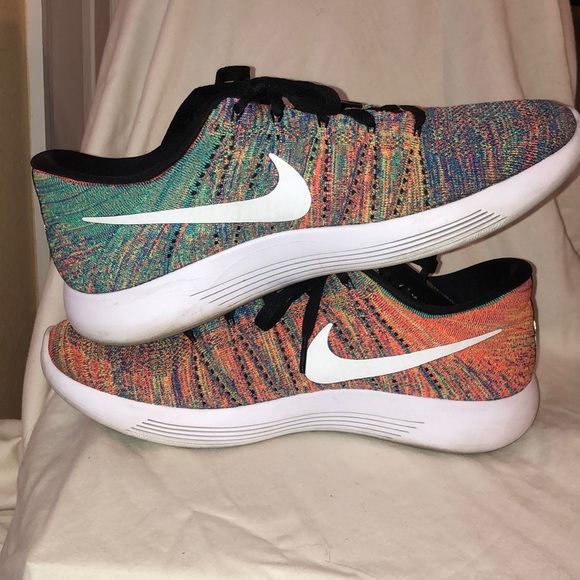 Nike Lunarepic Low Flyknit - Picture 4 of 5